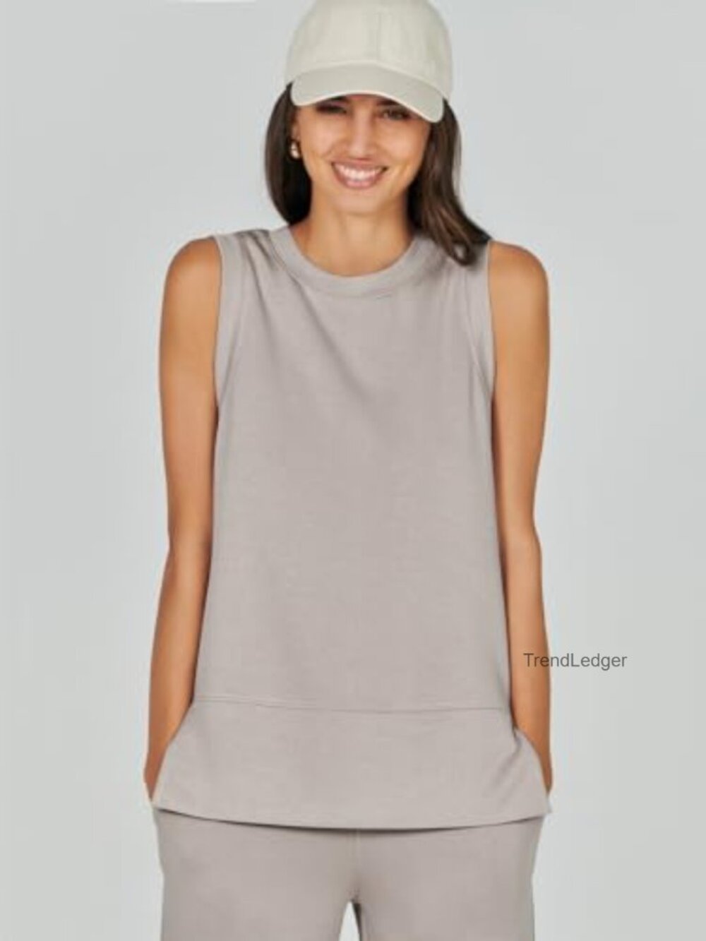 2 Piece Lounge Set - Tank Top & Wide Leg Pants Summer Travel Outfit - Picture 4 of 7